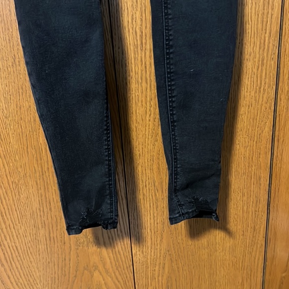 Maurices M Jeans high rise skinny Jean size small short - Picture 3 of 8
